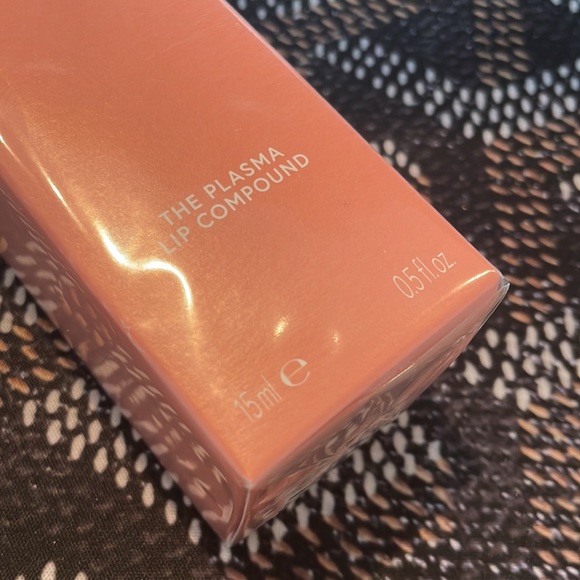 U BEAUTY The PLASMA Lip Compound NIB .5fl - Picture 6 of 7